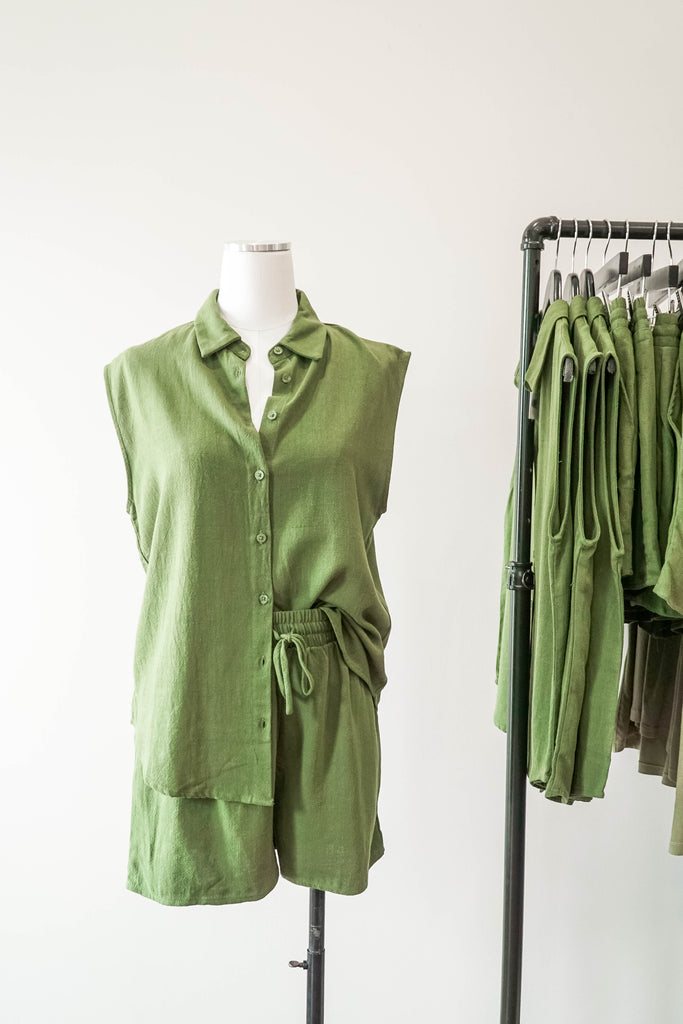 Linen Shorts- Moss Green